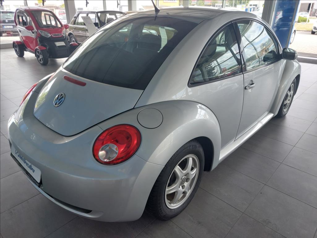 Volkswagen New Beetle