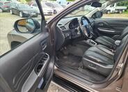 Mitsubishi L200 8