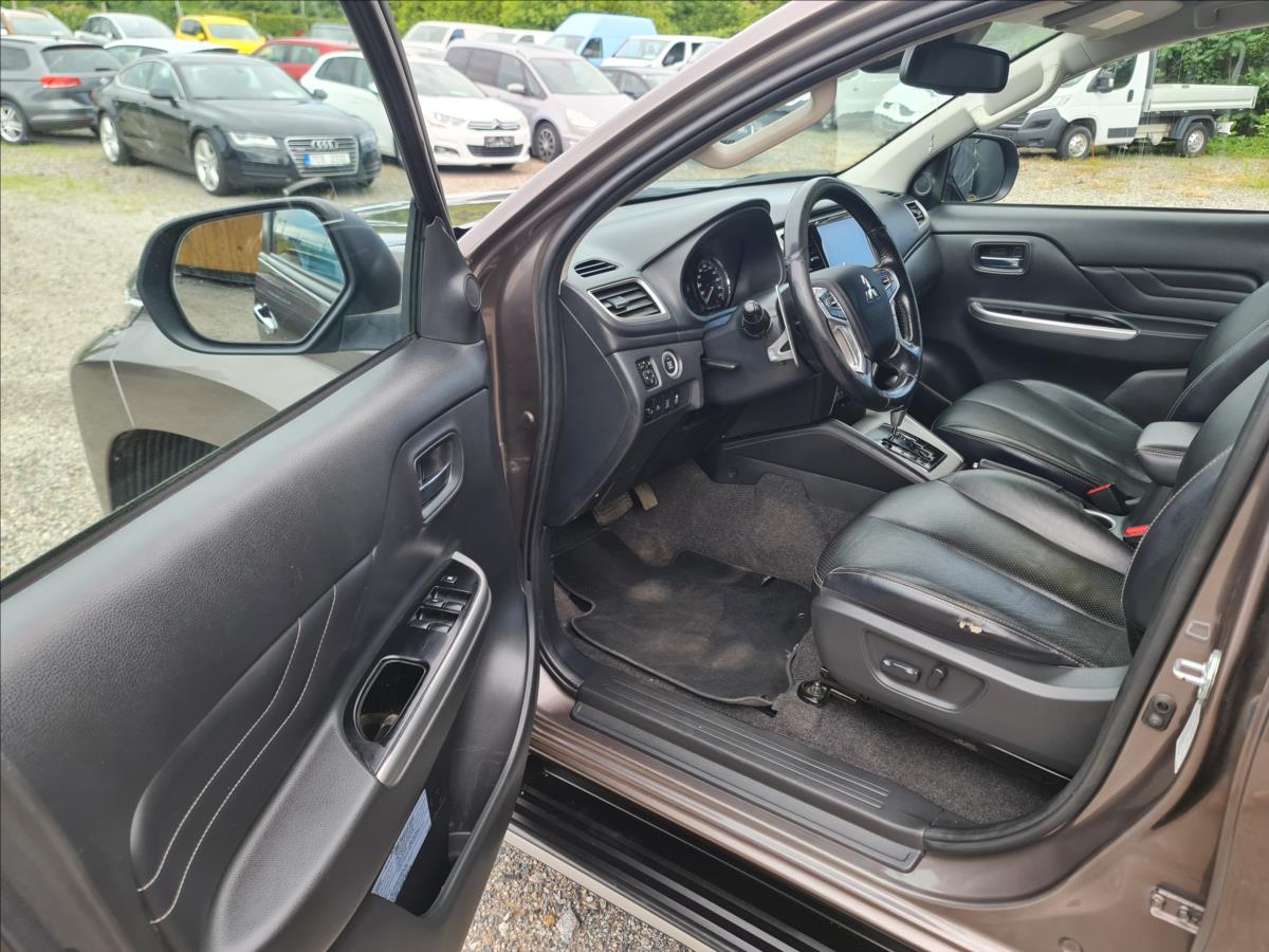 Mitsubishi L200