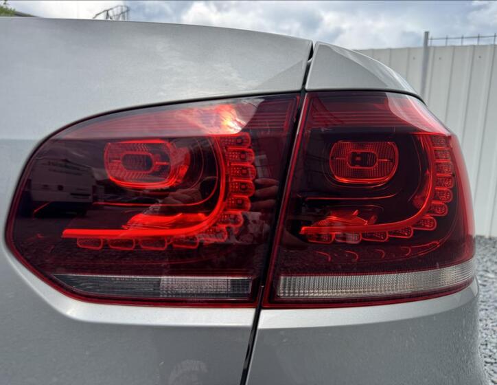 Volkswagen Golf 25