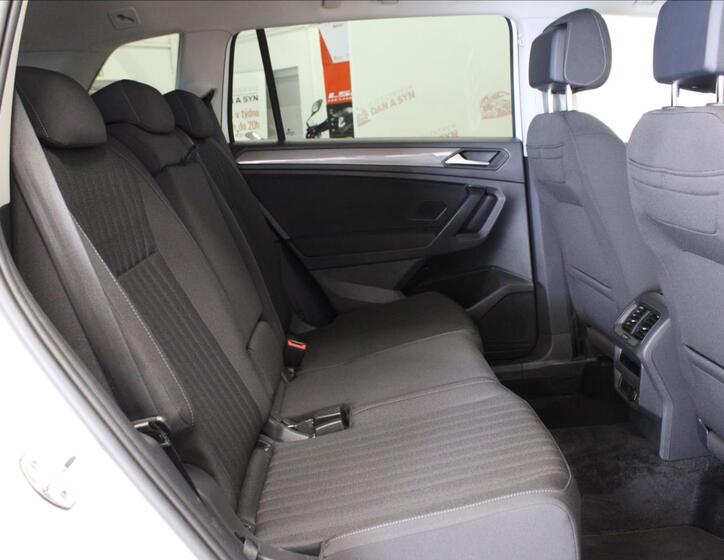 Volkswagen Tiguan Allspace 13