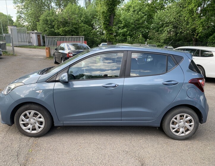 Hyundai i10 8