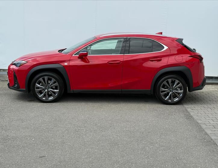 Lexus UX 250h 7