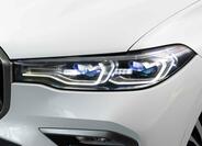 BMW X7 8