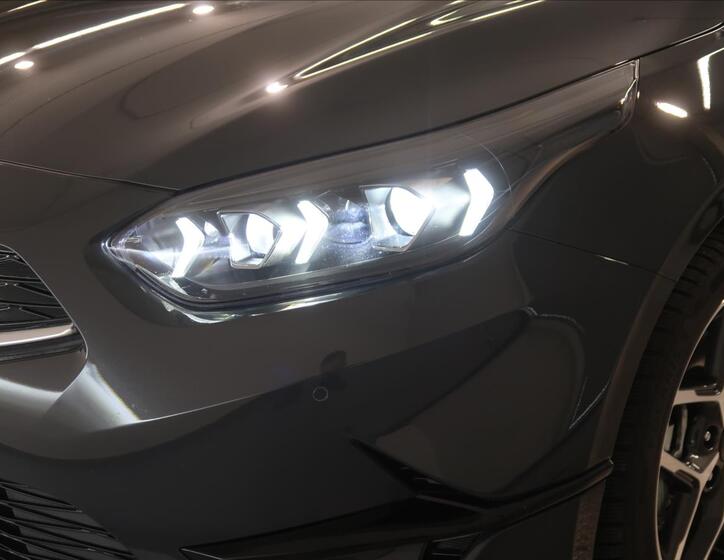 KIA Ceed 10