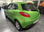 Mazda 2 4