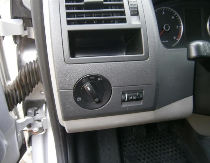 Volkswagen Caravelle 16