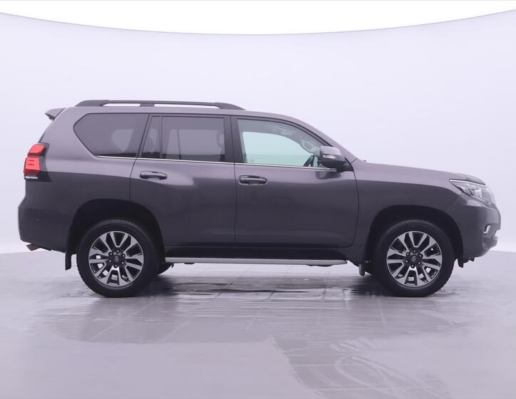 Toyota Land Cruiser 8