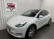 Tesla Model Y 2