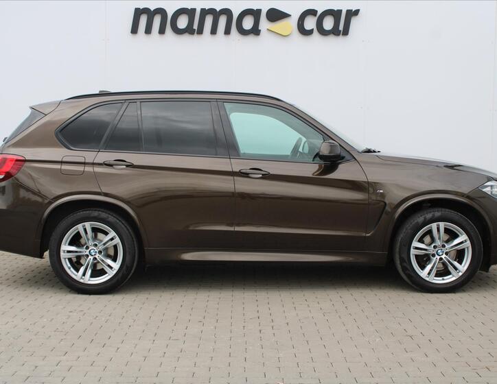 BMW X5 8