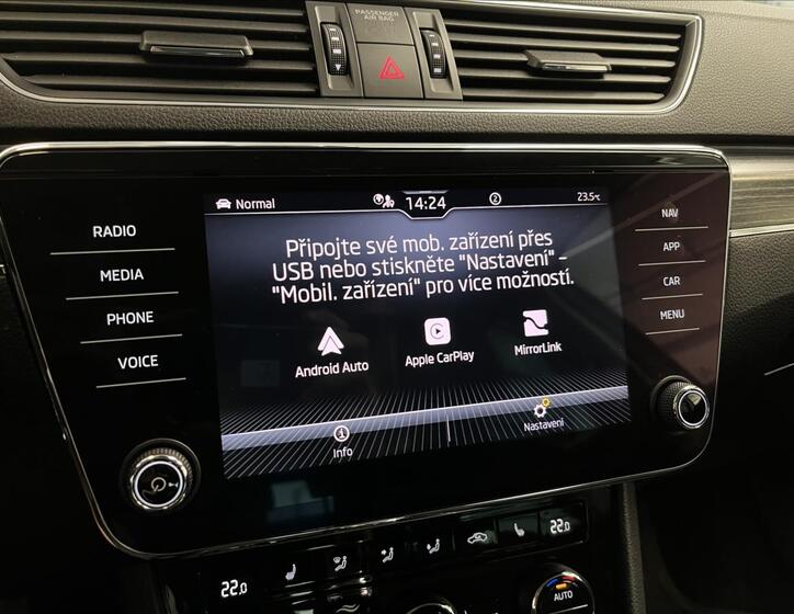 Škoda Superb 9