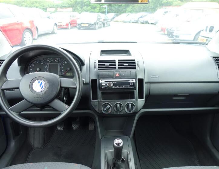 Volkswagen Polo 14