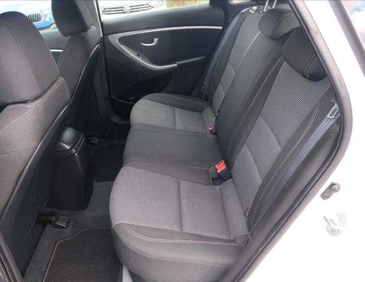 Hyundai i30 17