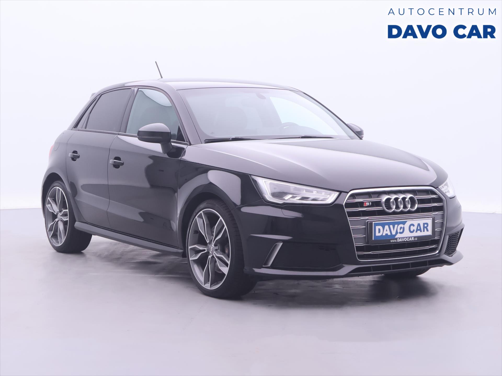 Audi S1