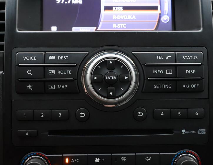 Nissan Navara 27