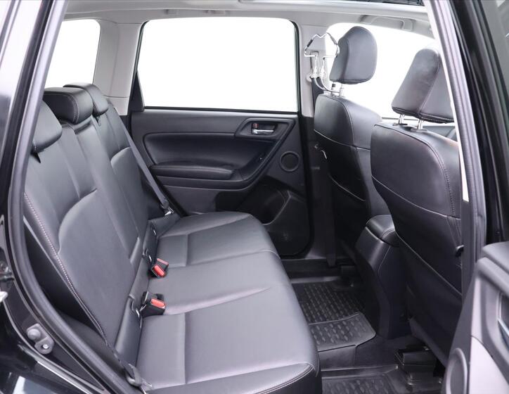 Subaru Forester 14