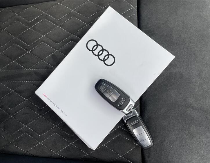 Audi S3 8