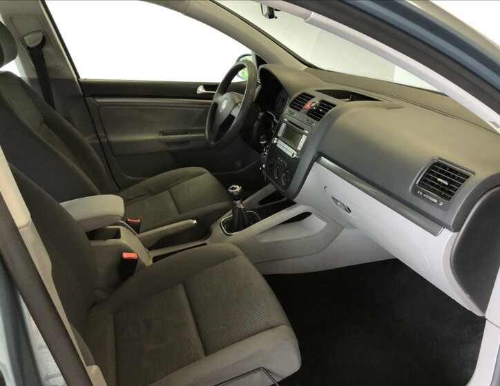 Volkswagen Golf 12