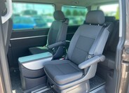 Volkswagen Multivan 8