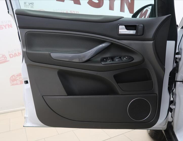 Ford Kuga 9