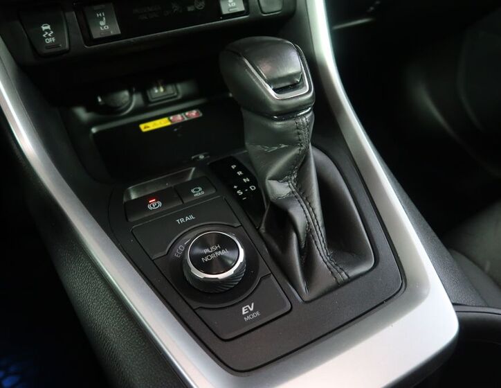 Toyota RAV4 30