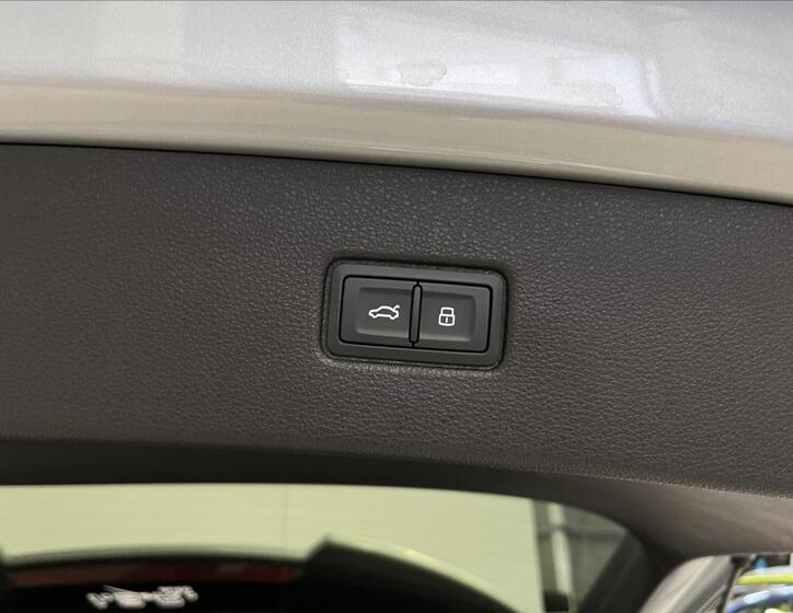 Audi SQ7 40