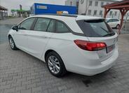 Opel Astra 8