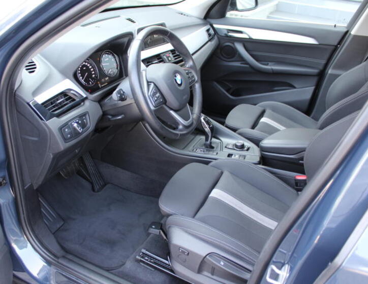 BMW X1 11