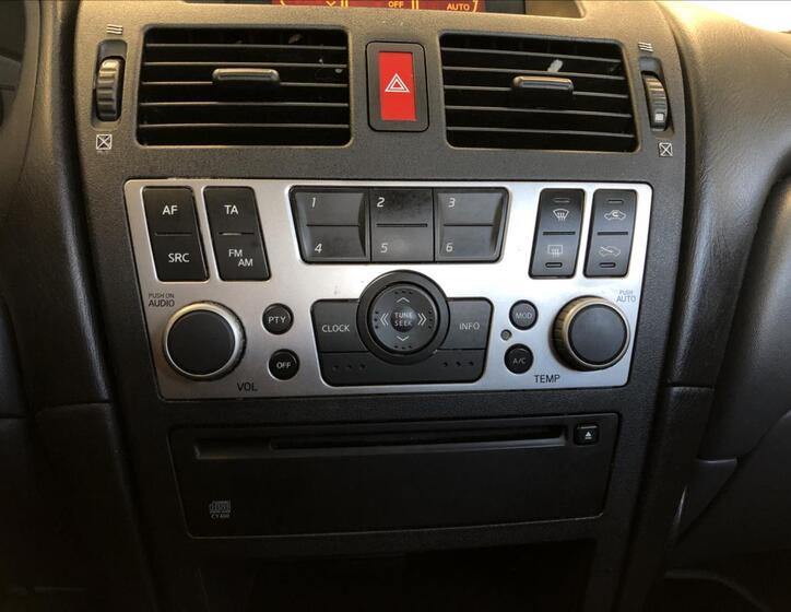Nissan Almera 24