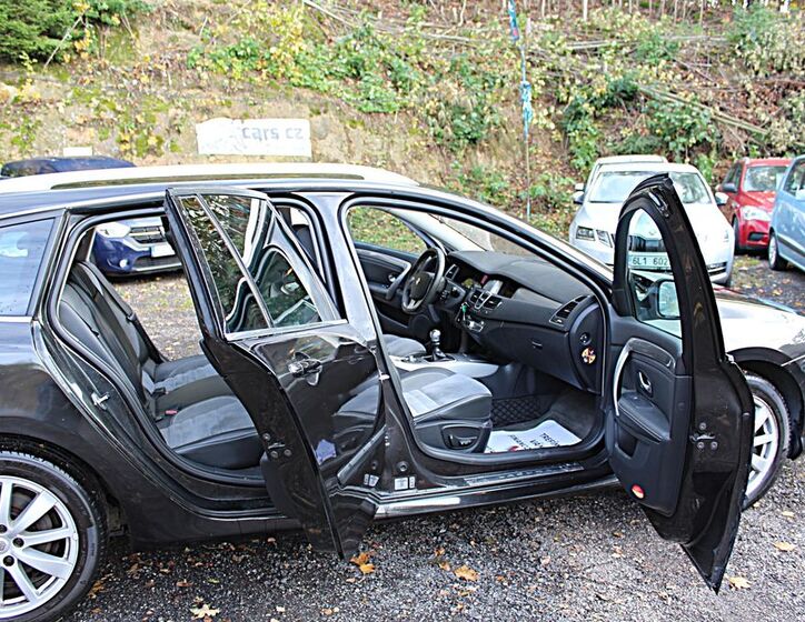 Renault Laguna 12