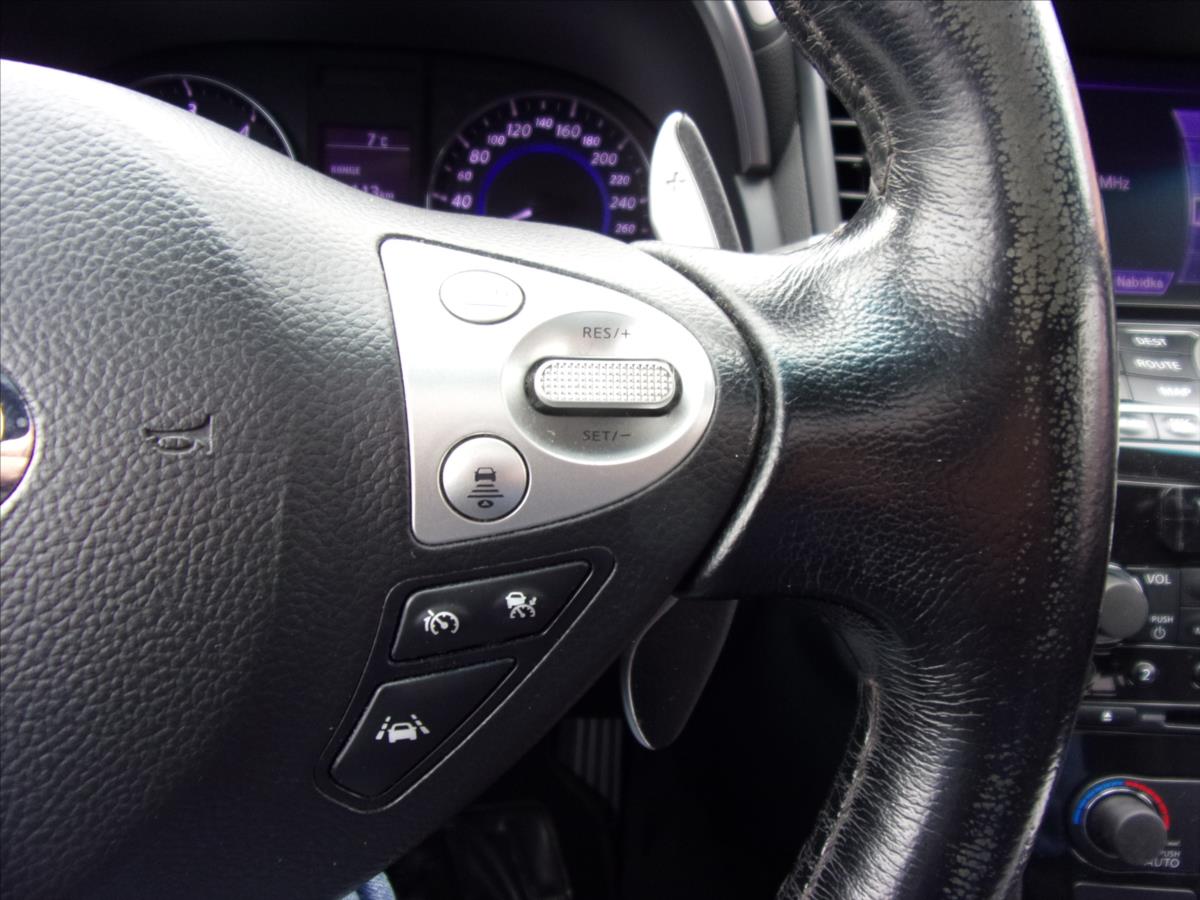 Infiniti FX30