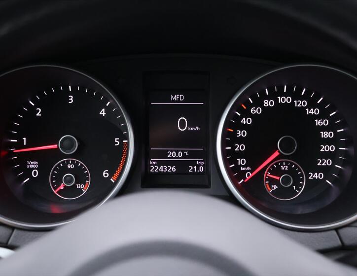Volkswagen Golf 15