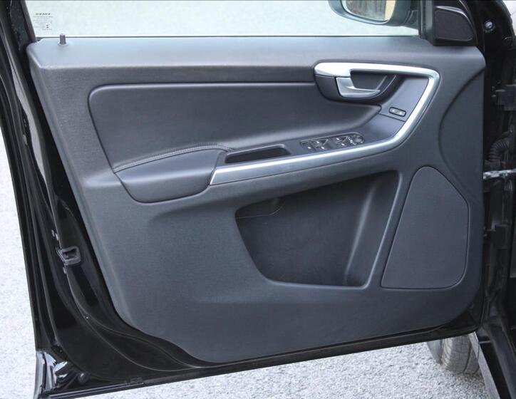 Volvo XC60 13