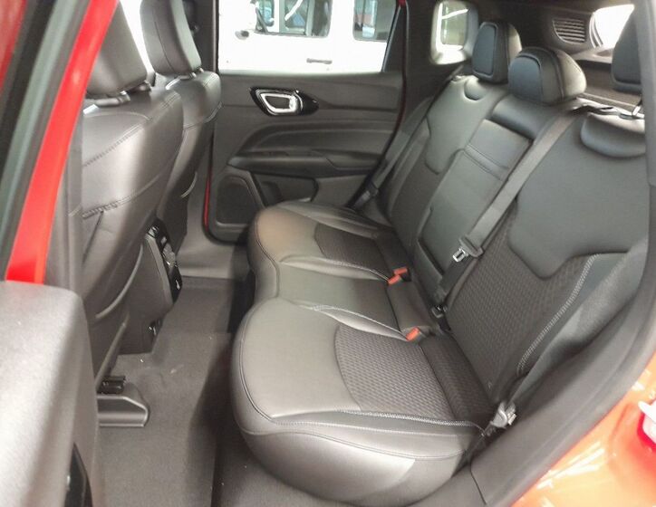 Jeep Compass 9