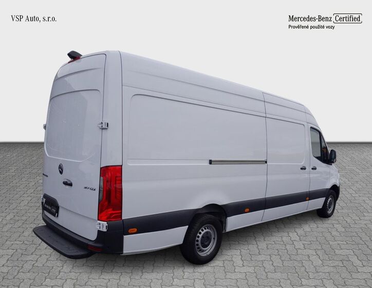 Mercedes-Benz Sprinter 5