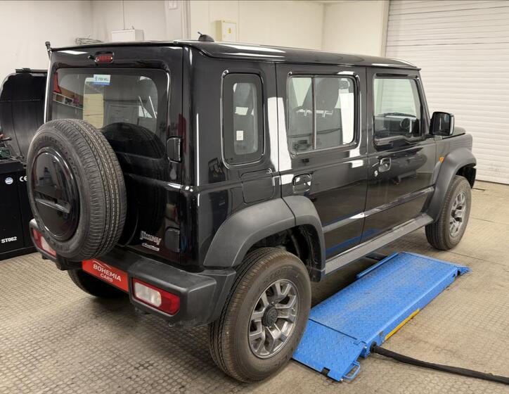 Suzuki Jimny 6