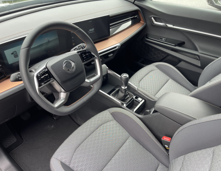 SsangYong Torres 10