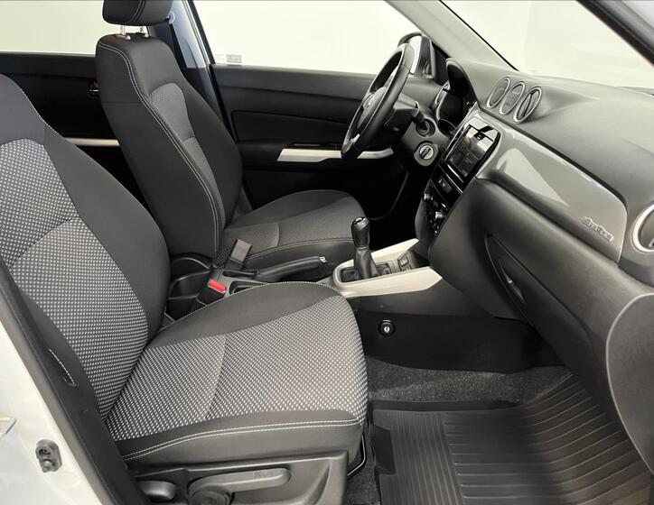 Suzuki Vitara 20