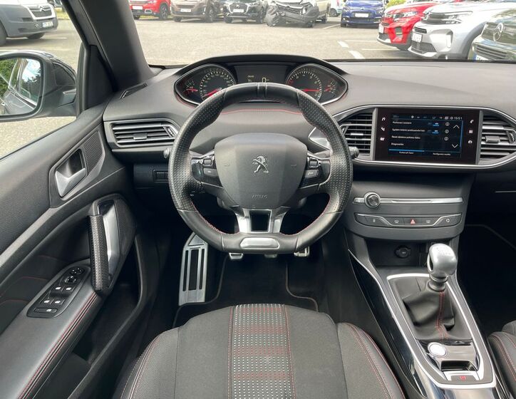 Peugeot 308 10