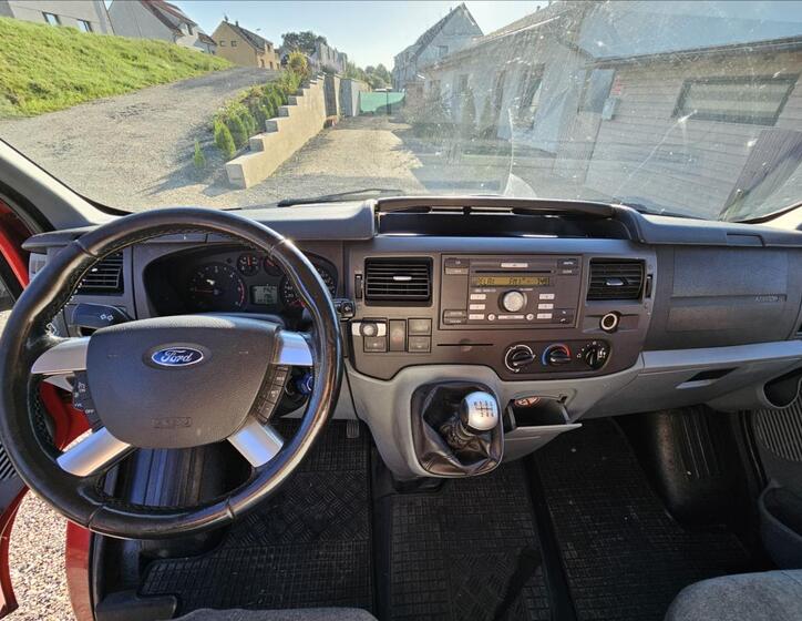 Ford Transit 9