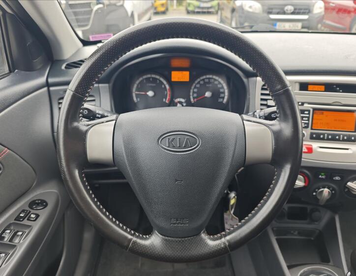 KIA Rio 17