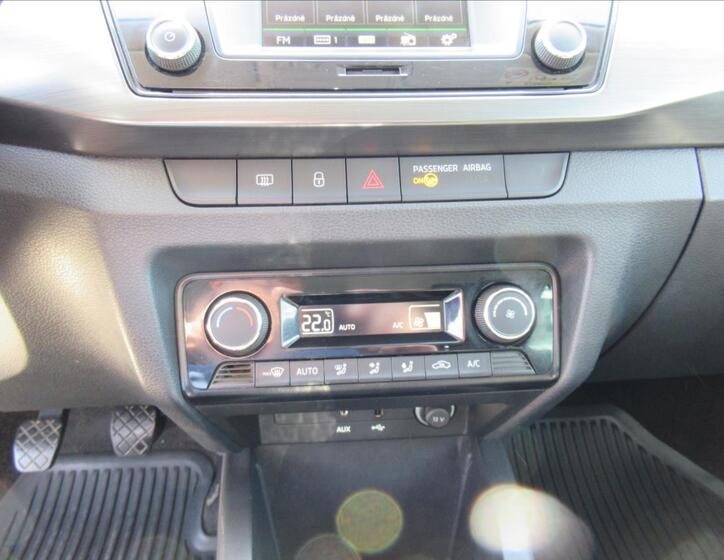 Škoda Fabia 16
