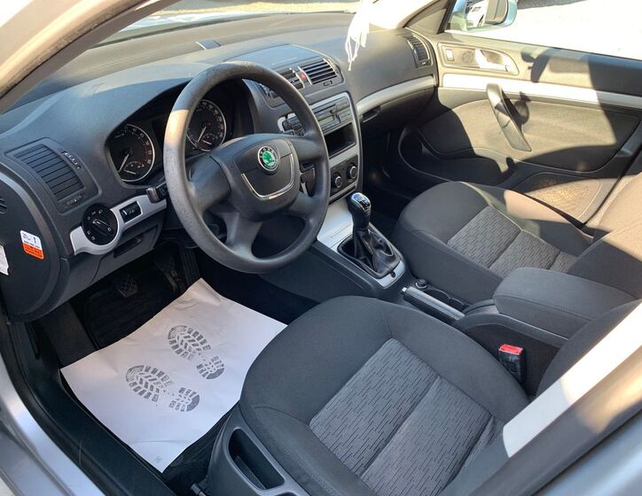 Škoda Octavia 14