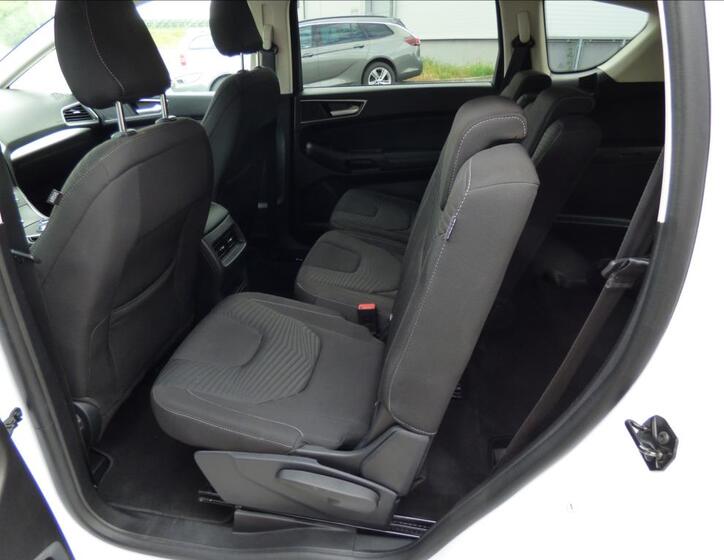 Ford S-MAX 46