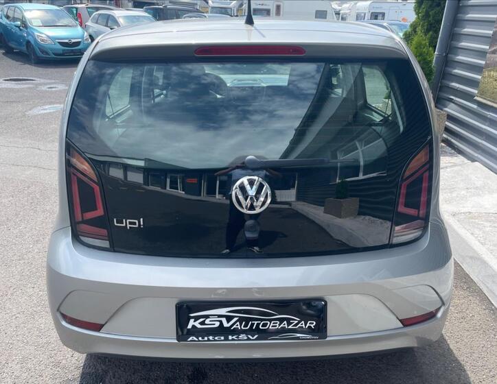 Volkswagen up! 6