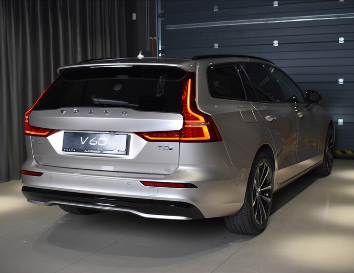 Volvo V60 4