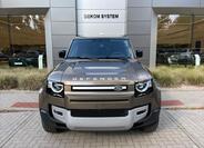Land Rover Defender 3
