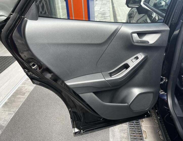 Ford Puma 8