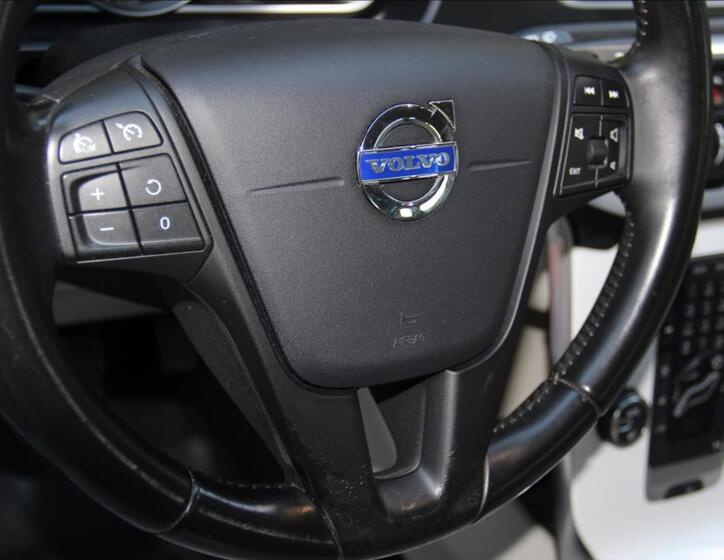 Volvo V40 30