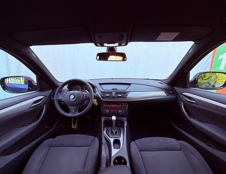 BMW X1 12